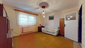 NA PREDAJ rodinný dom s pozemkom 834 m2 - Veľký Kolačín - 6