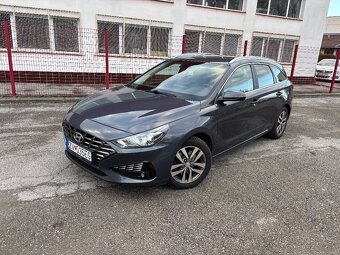 hyundai i30 cw combi 1,6 crdi nafta r.v. 9/2020 - 6
