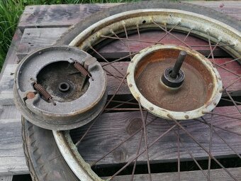 Predné koleso na Jawa 250/ 350 perák - 6