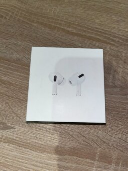 Apple AirPods Pro 1st gen - 6