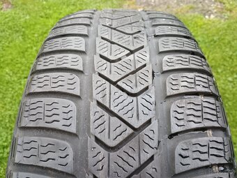 Zimné pneu Pirelli 215/60 R16 - 6