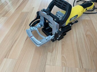 Lamelovacia fréza Amitech 900W - 6