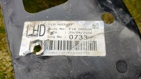 Kia Sportage IV 4 2016 - 2021 - Predne celo čelo stena - 6