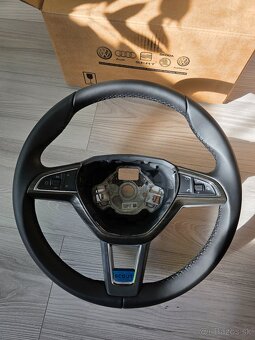 Nový kožený volant Škoda Scout - 6