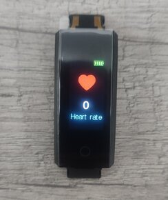 Zakrivené smart hodinky - elegantné a praktické - 6