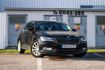 Škoda Superb 2.0 TDI Ambition DSG - 6