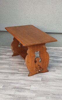 Stolík v kláštornom štýle . - 6