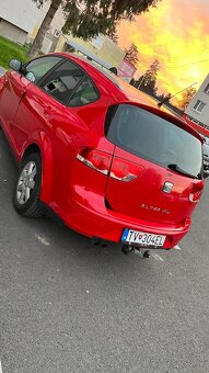 Predám Seat Altea XL 2.0 TDI DSG xenony - 6
