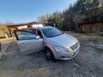 Kia ceed sw - 6