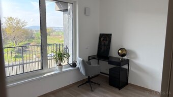 Štvorizbový byt 96m2 s výnimočnou atmosférou v NESTO - 6