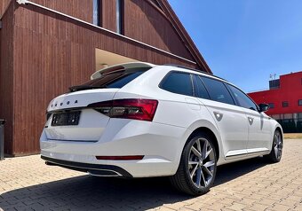 Škoda Superb combi 2.0 TDI Sportline DSG - 6