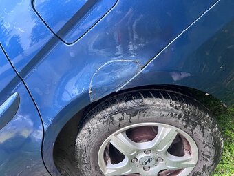 Hyundai accent - 6
