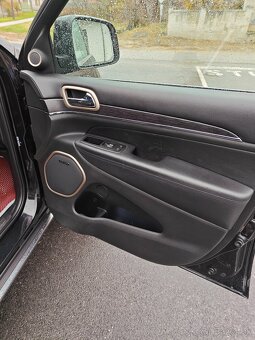 Jeep Grand Cherokee - 6