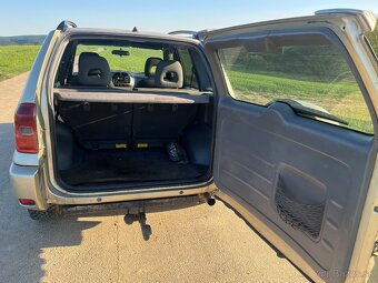 Toyota Rav4 - 6