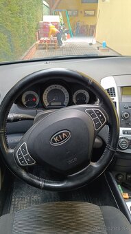 Kia Ceed 1.6 CRDI 85 KW - 6