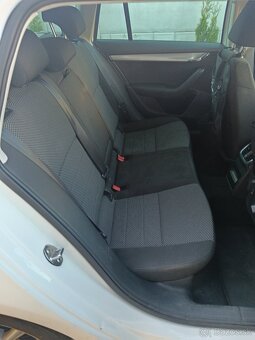 Skoda octavia 2, 1,6 tdi, dsg - 6
