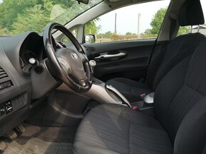 Toyota Auris 1.6 I Dual VVT-i Lux - 6