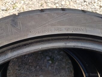 235/35 r19 letné pneumatiky 2ks Vredestein - 6
