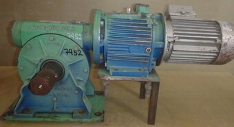 Elektromotor s převodovkou VF 110 - 6