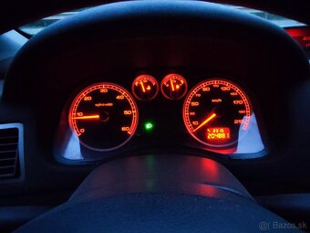 Peugeot 307 2.0 HDI 66kw Nova Stk a Ek do 7/2027 - 6