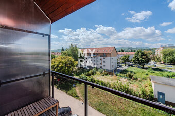 Štýlový 2-izbový mezonetový byt s dvoma balkónmi – blízko ce - 6