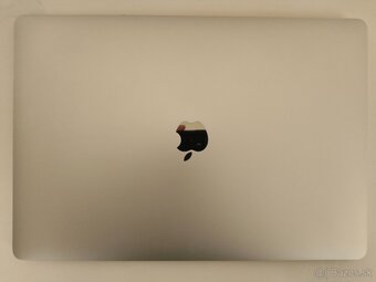 MacBook Pro 15 (2018, A1990) | Intel Core i7 2.2 GHz • 16 GB - 6