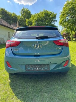 Hyundai i30 1.6 CRDi DOHC 16V Comfort - 6