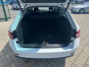 Škoda Superb Combi 2.0 TDi Style DSG - 6