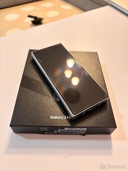 Samsung Galaxy Z Fold6 12 GB/512 GB Silver Shadow - 6