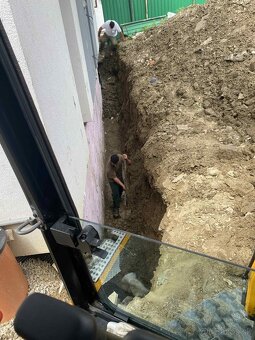 MINIBAGER – Zemné, výkopové a demolačné práce - 6