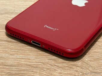 Apple Iphone SE 2022 256Gb product red - Pekný stav - 6