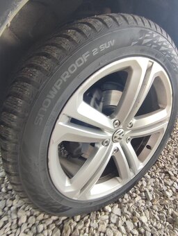 predám zimné pneu.275/45 r21 - 6