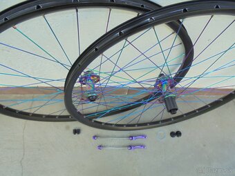 Kolesá na Pev.Osy 15x100 - 12x142 mm. alebo na  R.Upináky. - 6