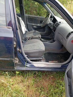 Hyundai Accent 1, 4 - 6