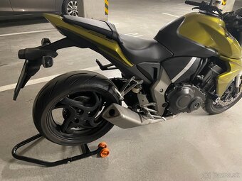 Honda CB1000R - 6