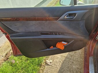 Peugeot 407 2.0 hdi rozpredam - 6
