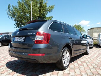 Škoda Octavia Combi 2.0 TDI Elegance/Style DSG - 6
