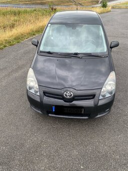 Toyota Corolla Verso - 6