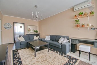 PREDAJ:3 izbový byt s garážou a záhradkou, blízko centra mes - 6