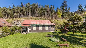 Zabehnutý penzión neďaleko Jasnej s veľkým pozemkom - 6