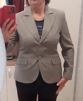 Dámsky luxusný kostým v.M - 6