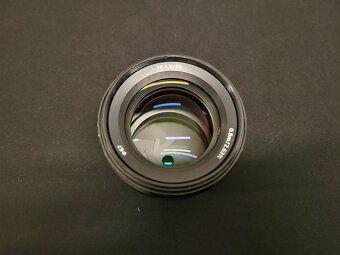 Sony FE 85mm f/1.8 - 6