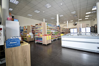 Prenájom obchodného priestoru so skladom a parkoviskom - 6