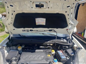 Fiat Doblo Cargo 1.6 JTD 77kW rok 2011 - 6