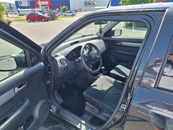 Predám Suzuki Swift 1.3 - 6
