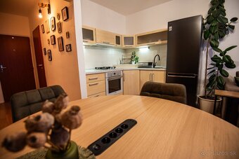 Prenajmem zrekonštruovaný, úplne zariadený 2izb.byt-chrenová - 6