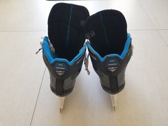 Predám brankárske korčule Bauer GSX 7D/42 - 6