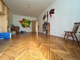 Ponúkam Vám na predaj 3 izbový byt v centre mesta Levice. - 6