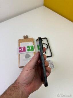 Predám vymením Iphone 16 128GB Black 100% batéria - 6