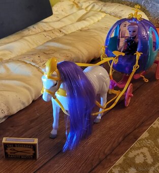 Babika princezna s konom a kocom - 6